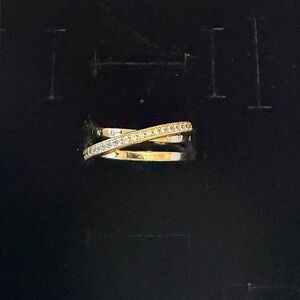 Pandora pave’ crossover triple band ring
14k gold plated